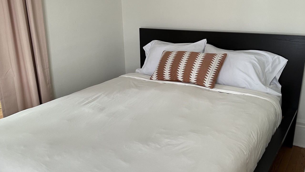 Photo of Bedroom in Summit - University