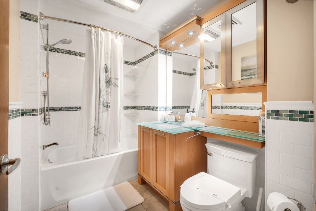 Photo of Bathroom in Niantic