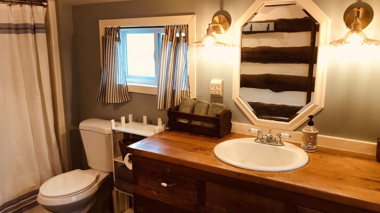 Photo of Bathroom in Rocky Ridge