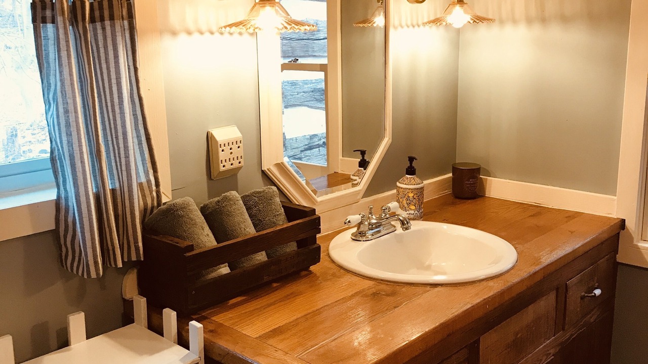 Photo of Bathroom in Rocky Ridge