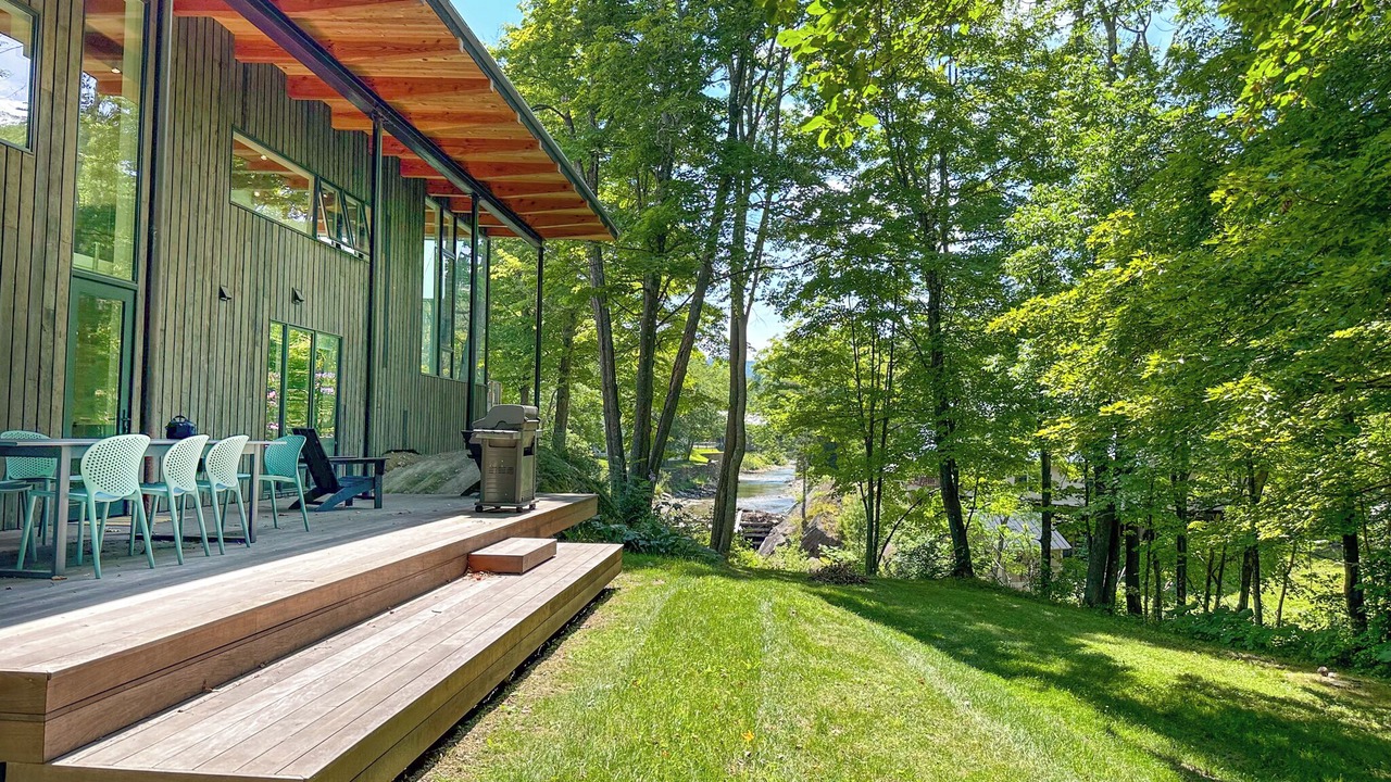 Photo of Outdoor in Warren