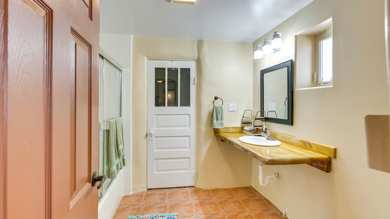 Photo of Bathroom in Mora