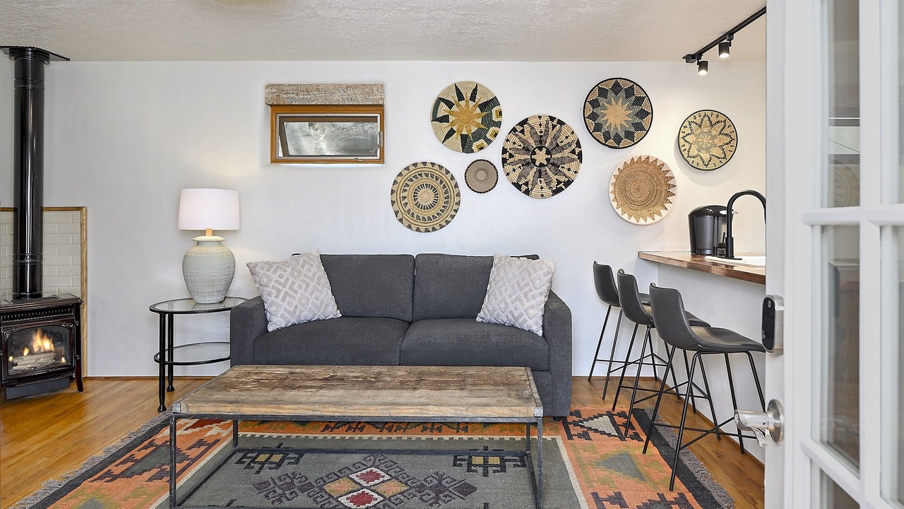 Photo of Livingroom in Northeast Santa Fe