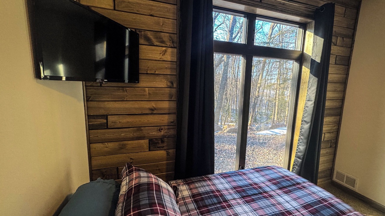 Photo of Bedroom in Winter