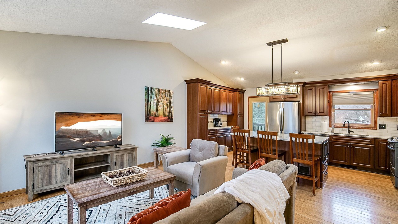 Photo of Livingroom in Maple Grove