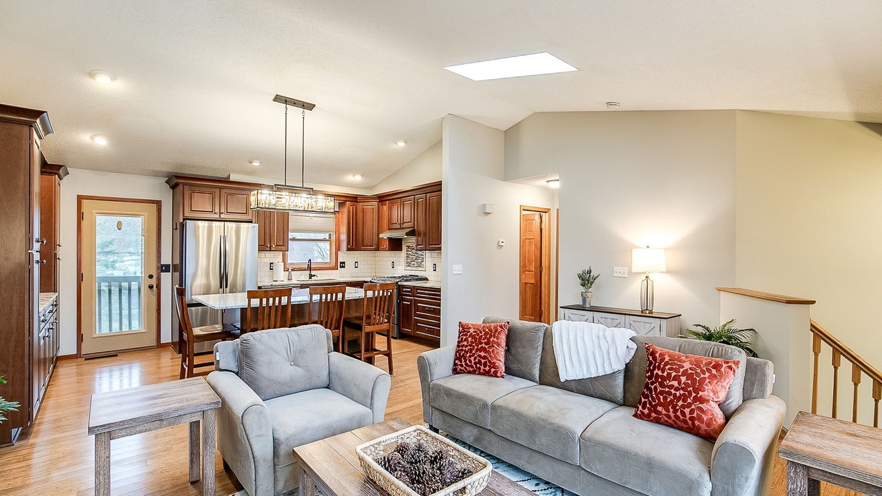 Photo of Livingroom in Maple Grove