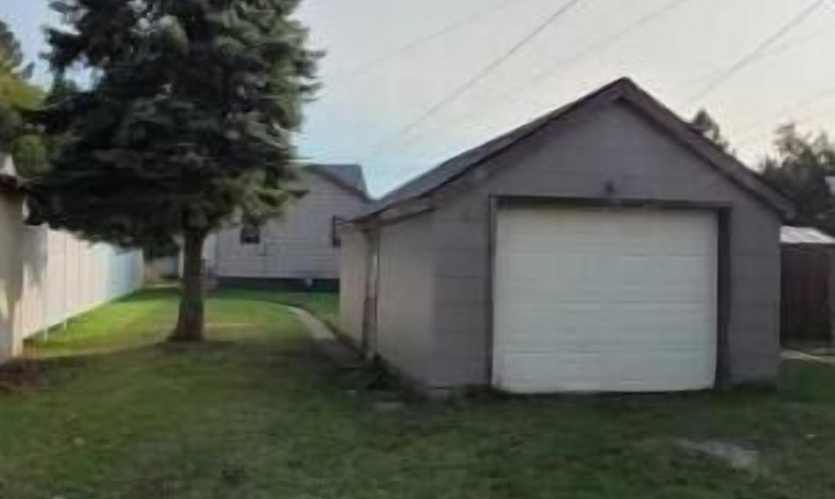 Photo of Outdoor in Chisholm