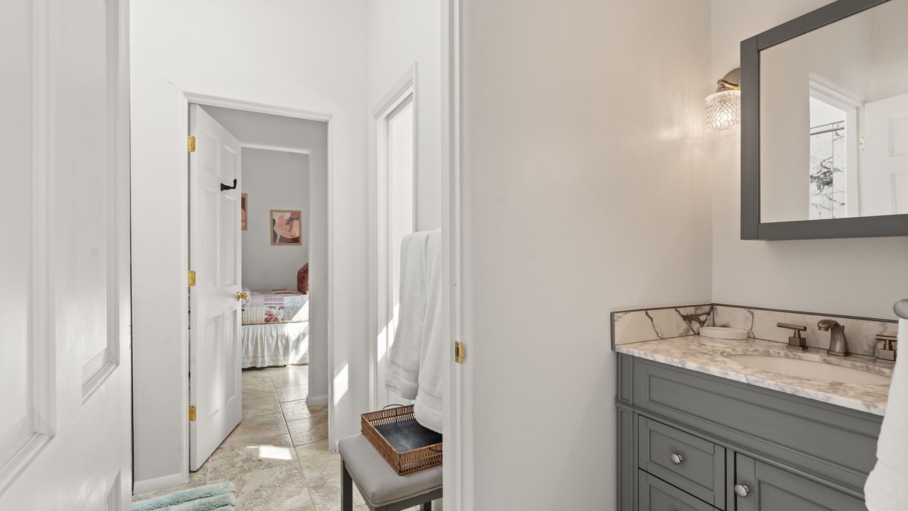 Photo of Bathroom in La Tierra