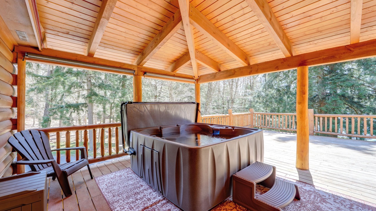 Photo of Patio Balcony in Old Forge