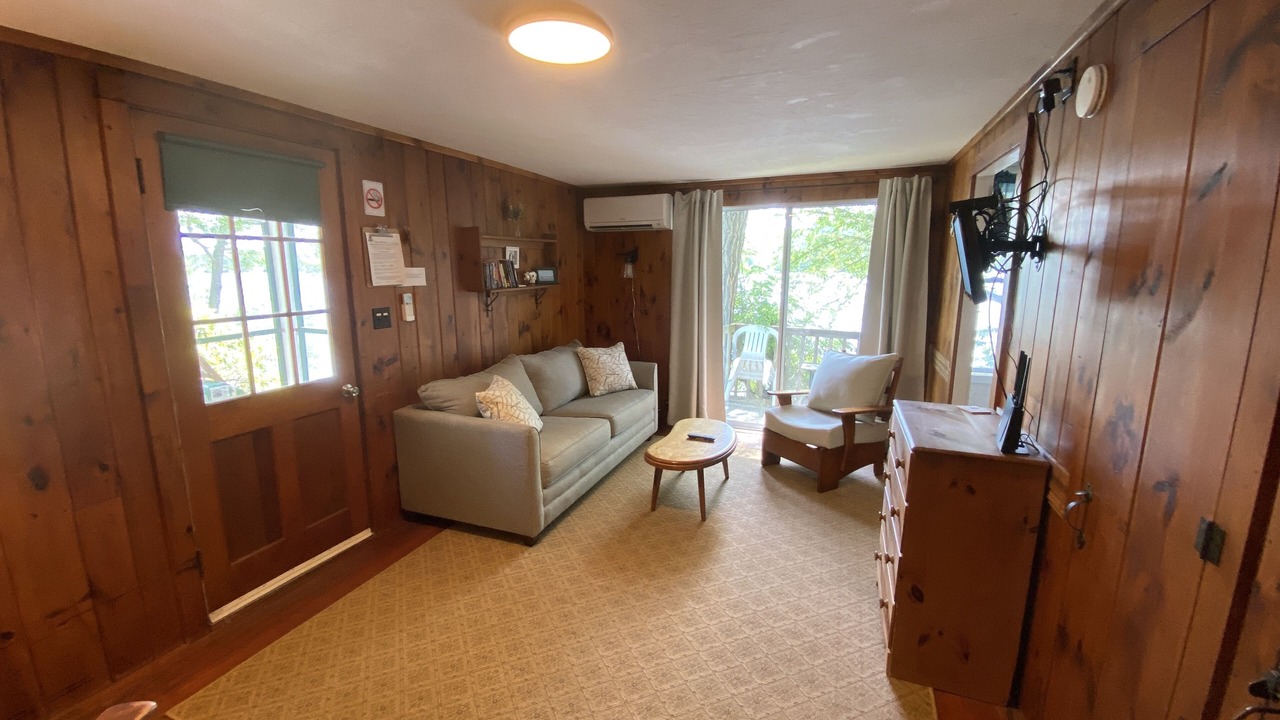 Photo of Livingroom in Moultonborough