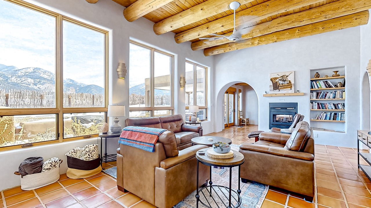 Photo of Livingroom in Arroyo Seco