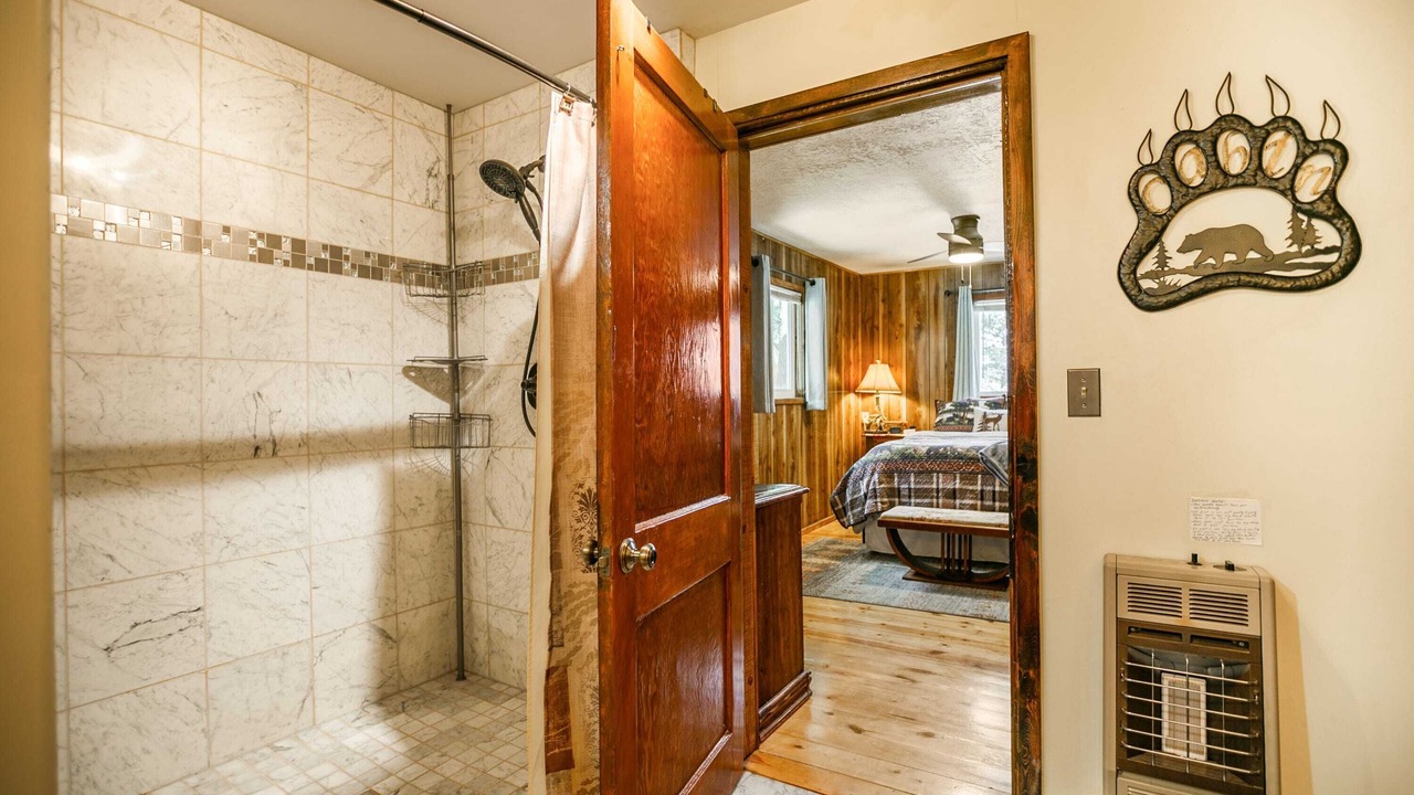 Photo of Bathroom in Eagle Nest