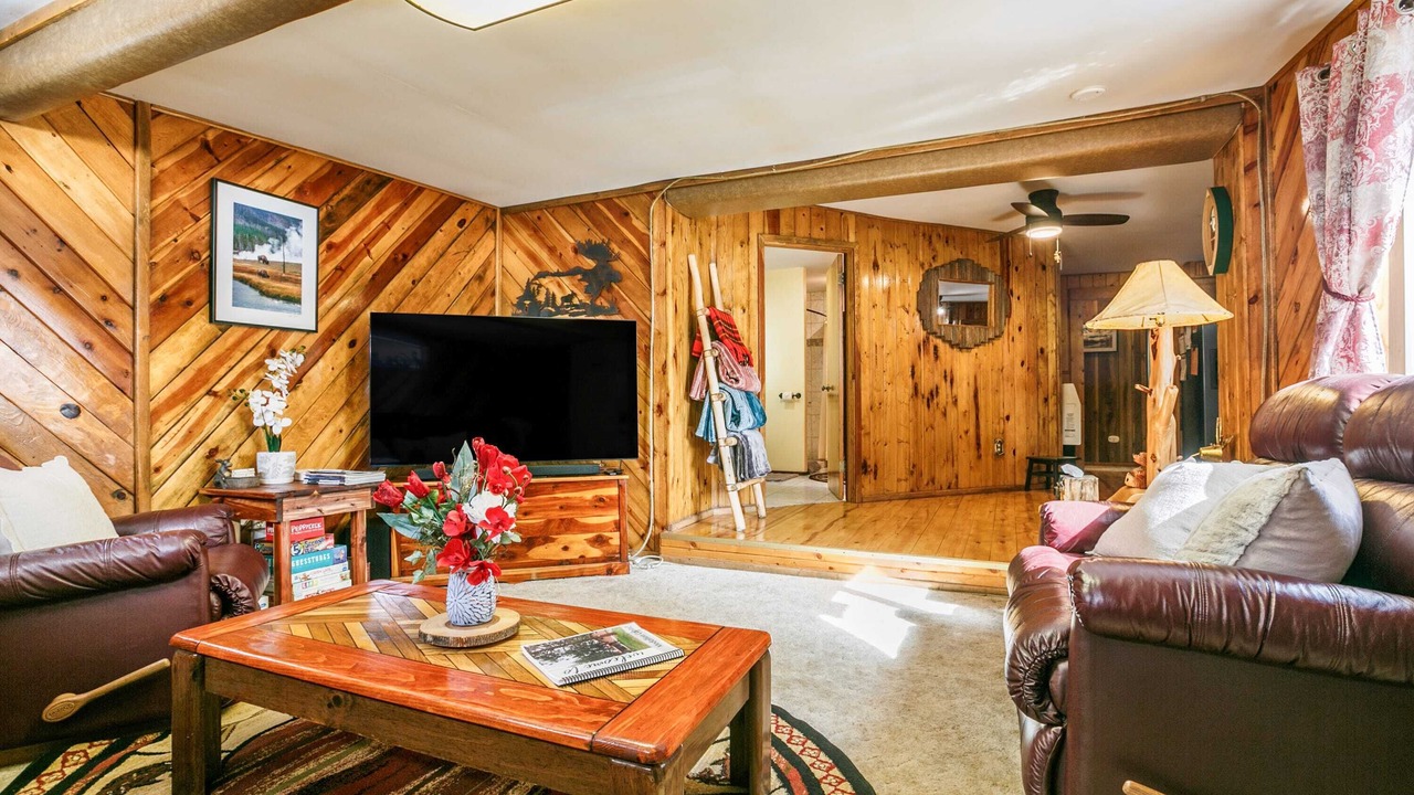 Photo of Livingroom in Eagle Nest