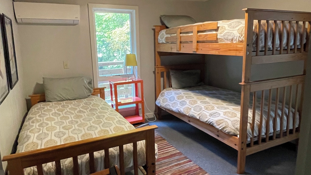 Photo of Bedroom in Stowe Hollow