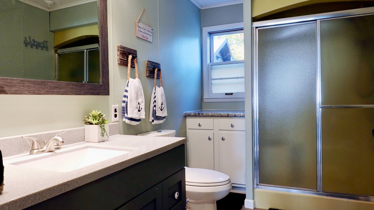 Photo of Bathroom in Isle