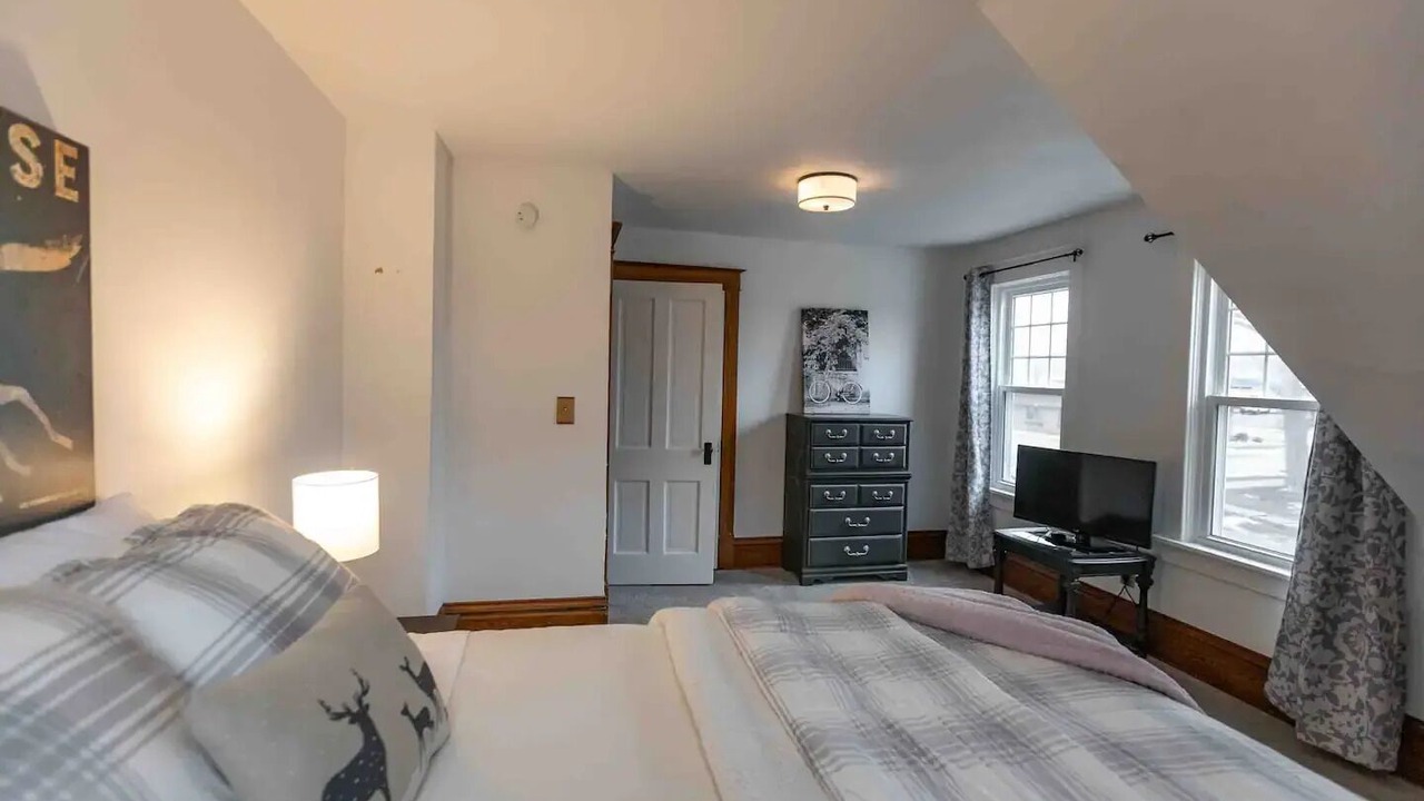 Photo of Bedroom in Albert Lea
