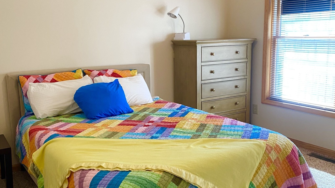 Photo of Bedroom in Battle Creek