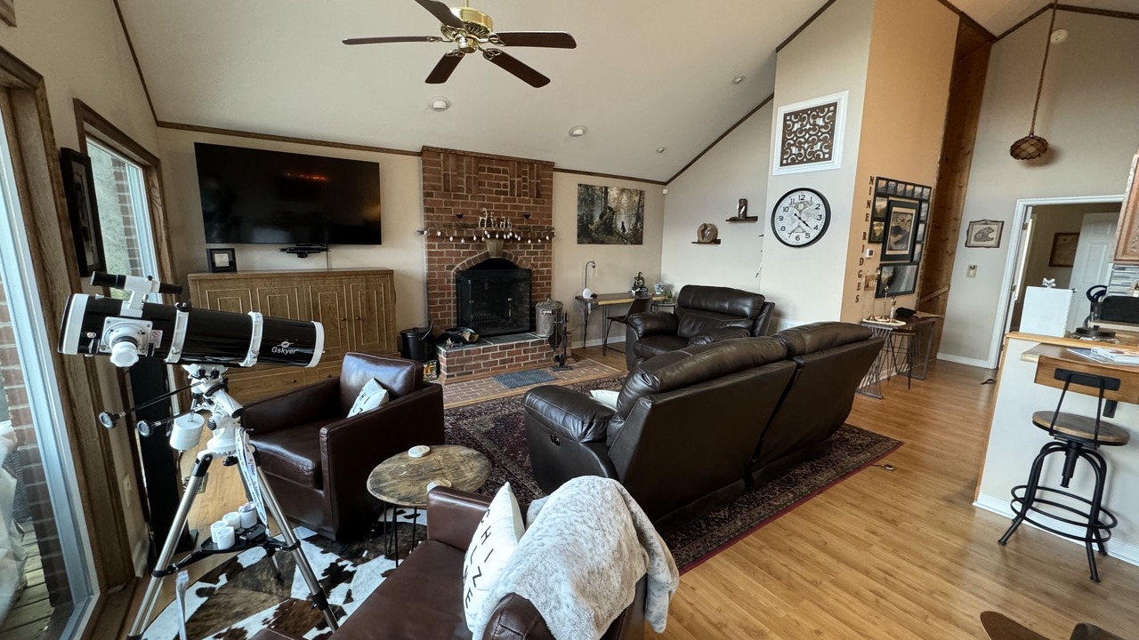 Photo of Livingroom in Montebello