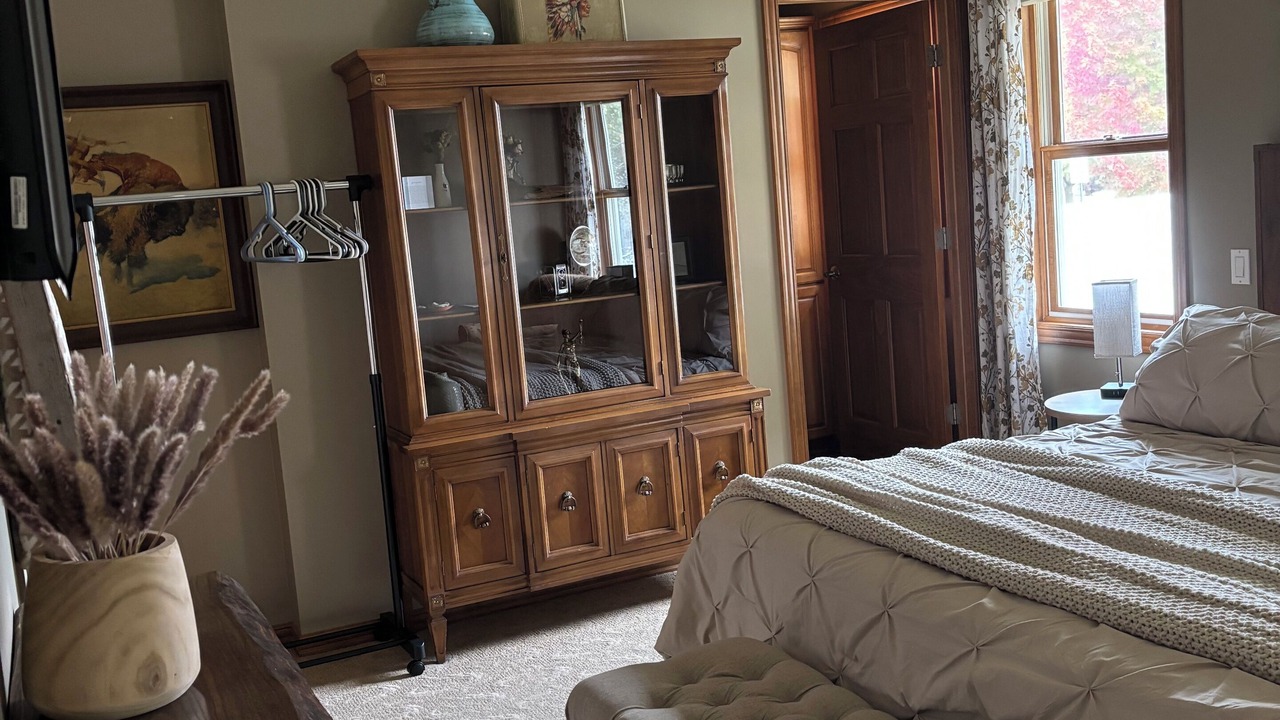Photo of Bedroom in Ashwaubenon