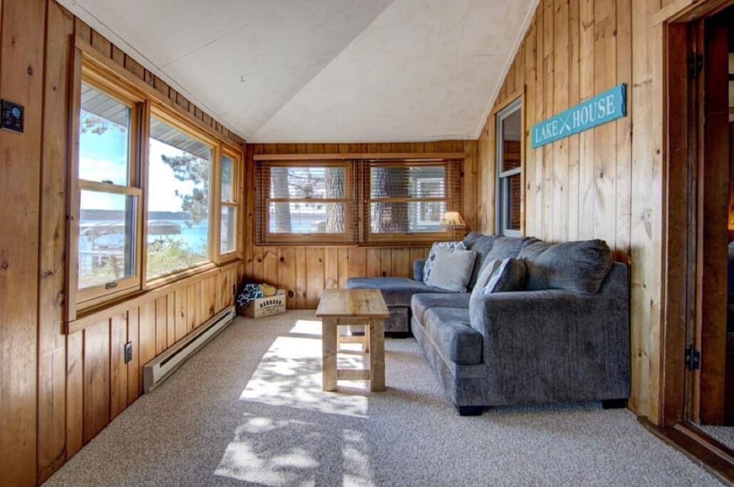 Photo of Livingroom in Northwoods Beach