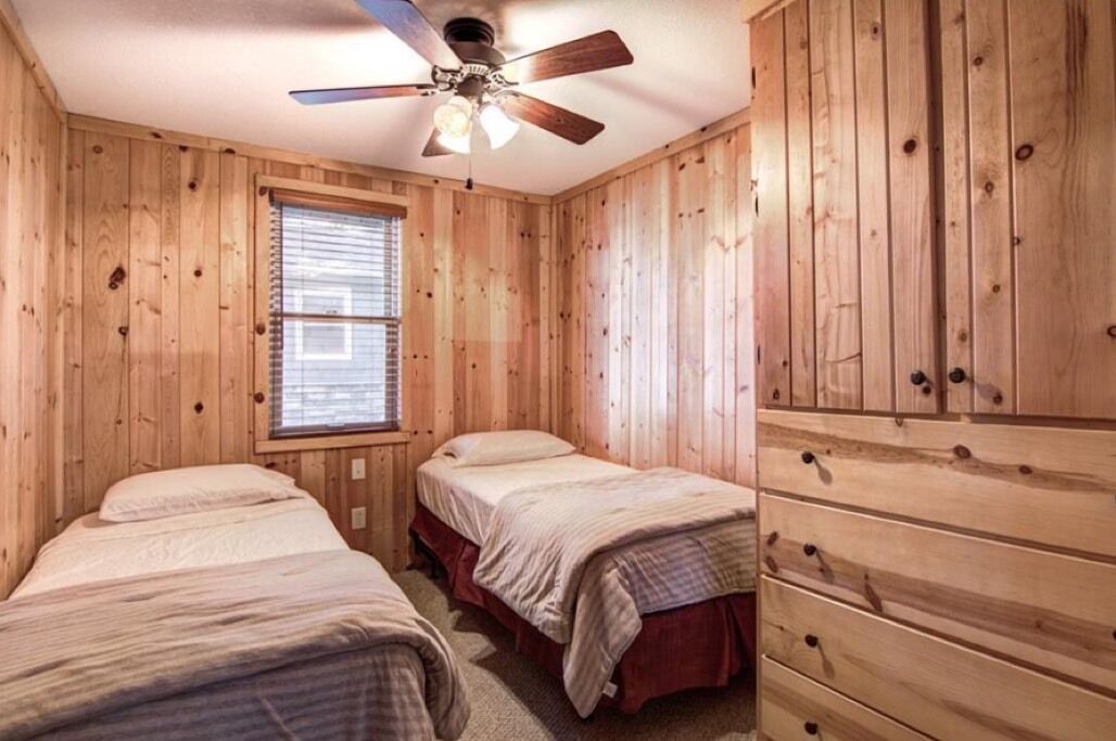 Photo of Bedroom in Northwoods Beach