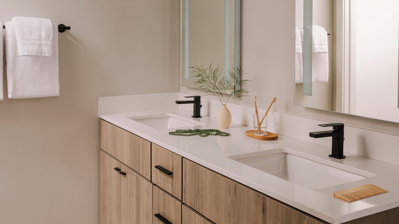 Photo of Bathroom in Warehouse District