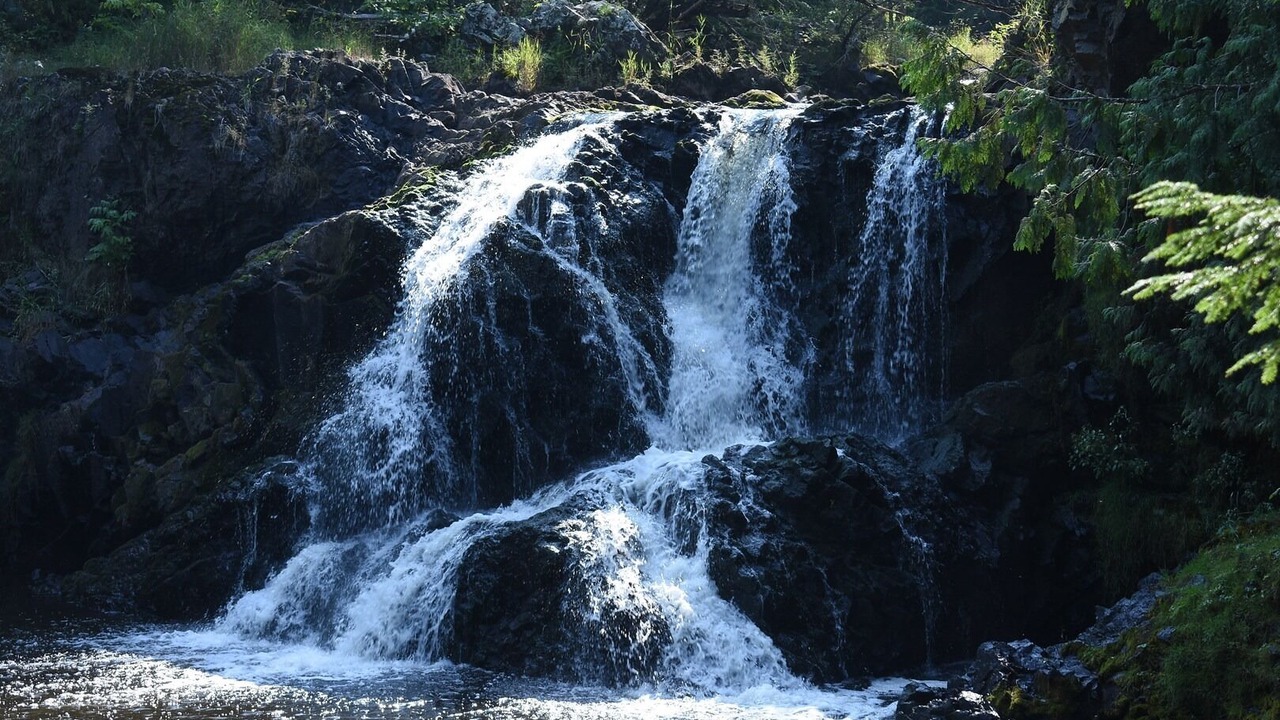 Photo of Others in Mellen