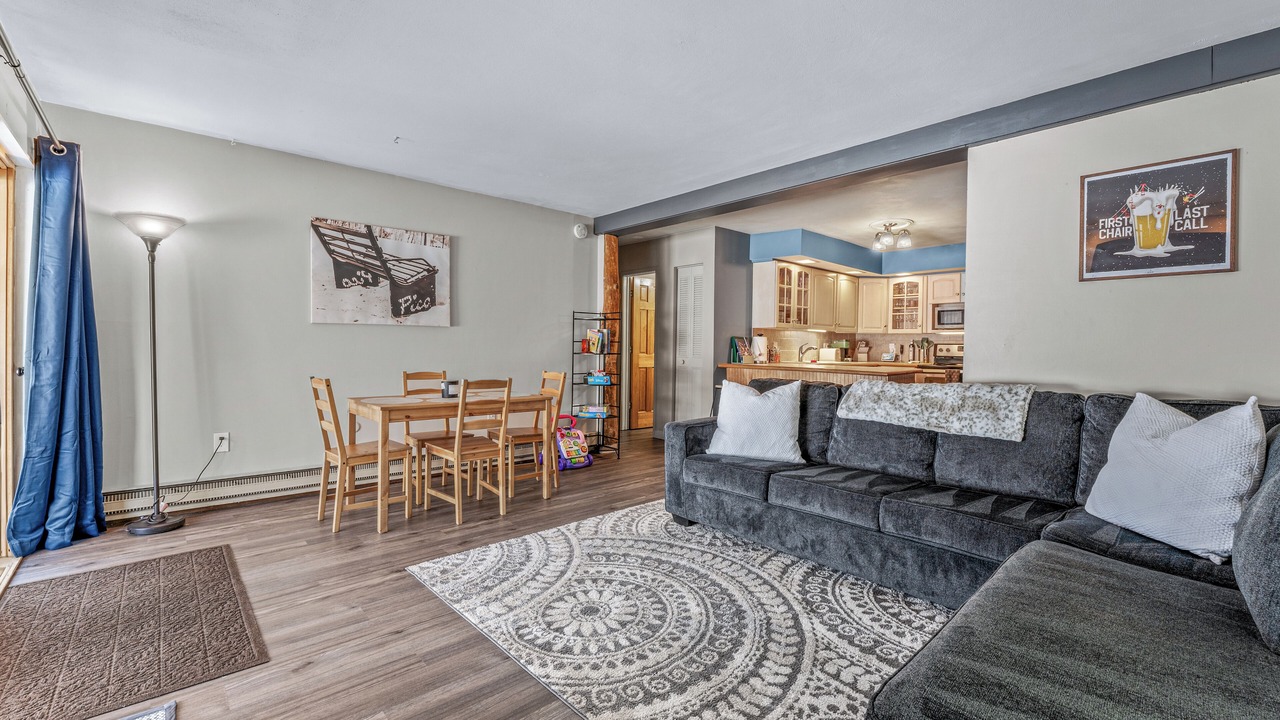 Photo of Livingroom in Mendon