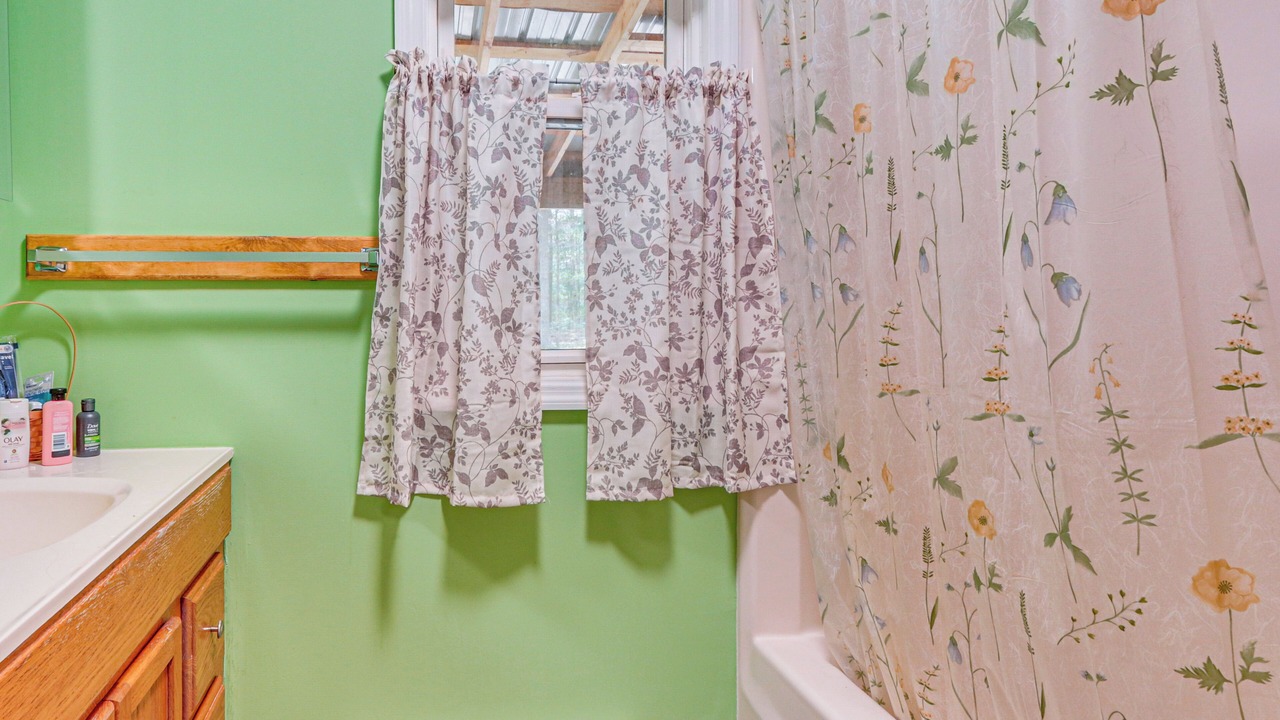 Photo of Bathroom in Points
