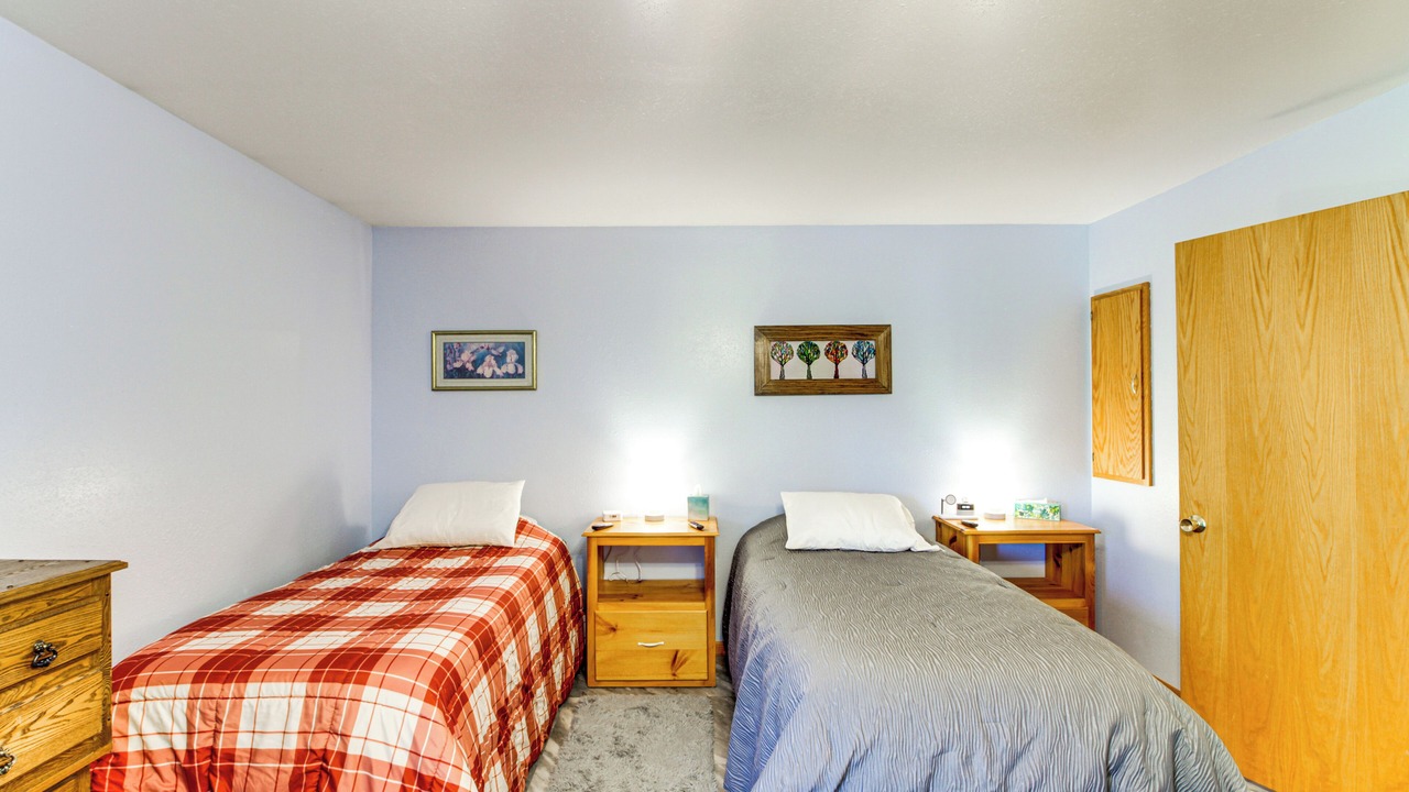 Photo of Bedroom in New York Mills