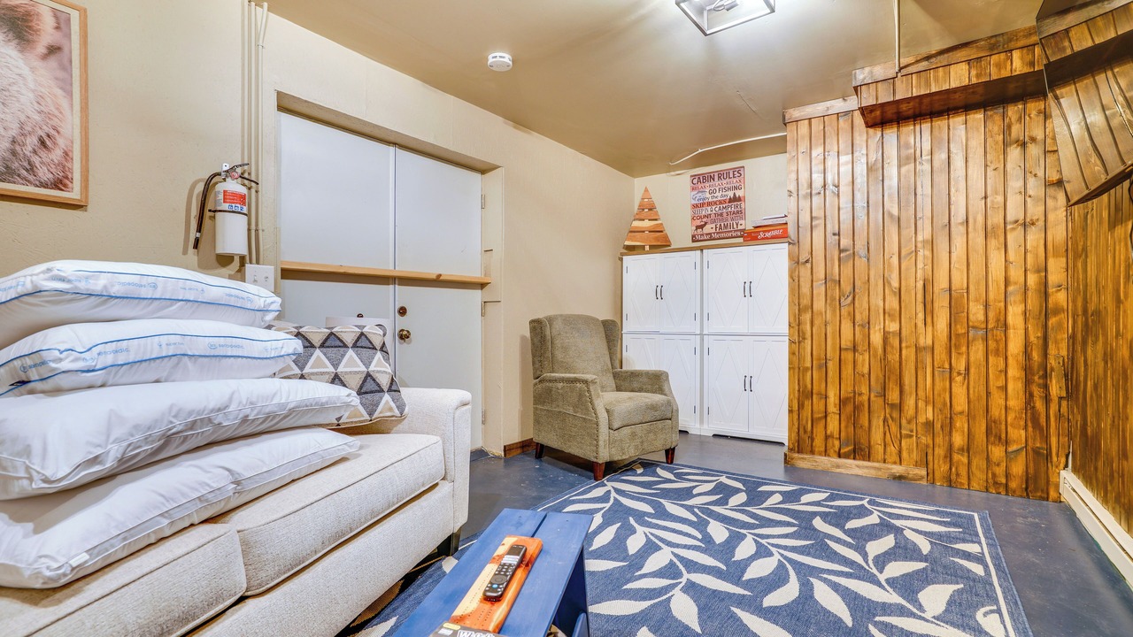 Photo of Livingroom in Pierce County