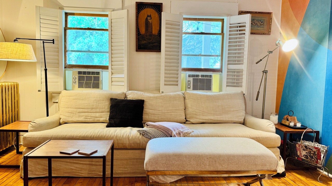 Photo of Livingroom in Old North End
