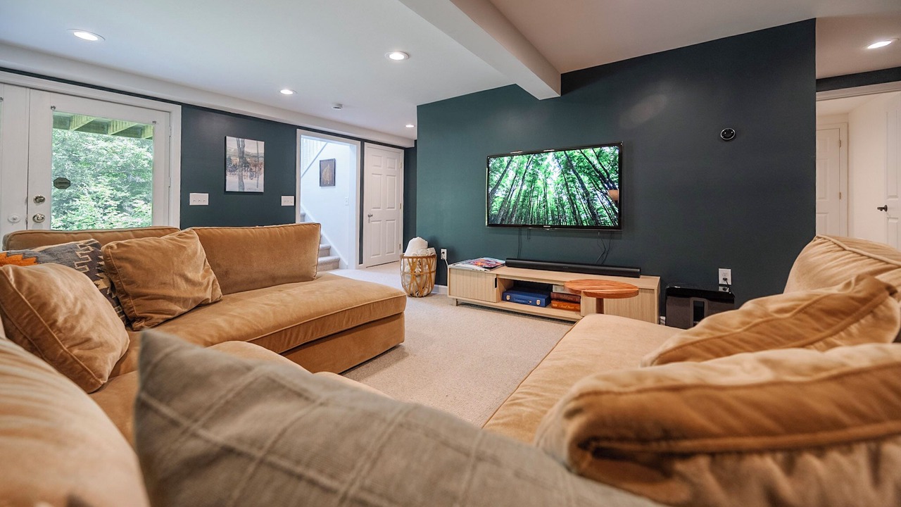 Photo of Livingroom in Weston
