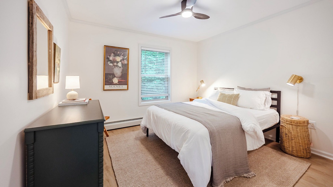 Photo of Bedroom in Weston