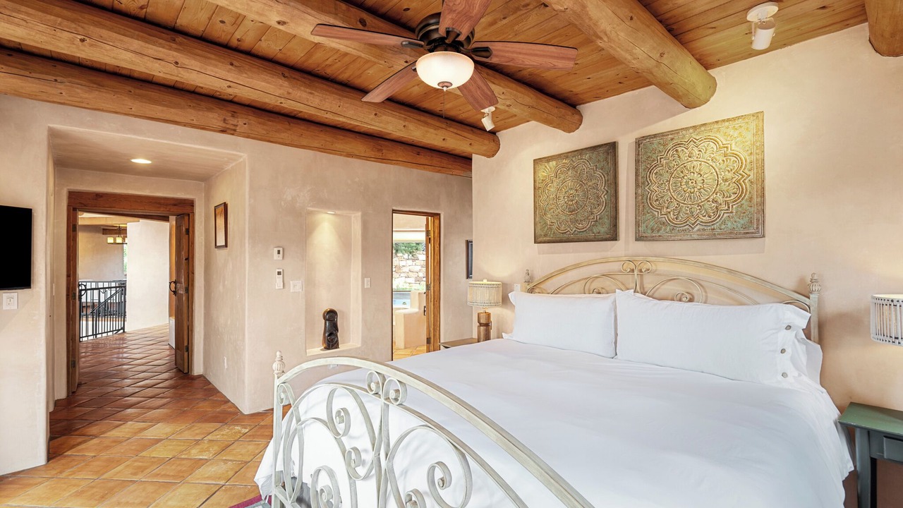 Photo of Bedroom in Tesuque Hills