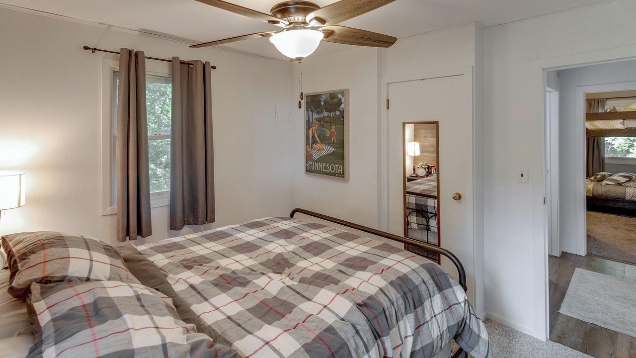 Photo of Bedroom in Garrison