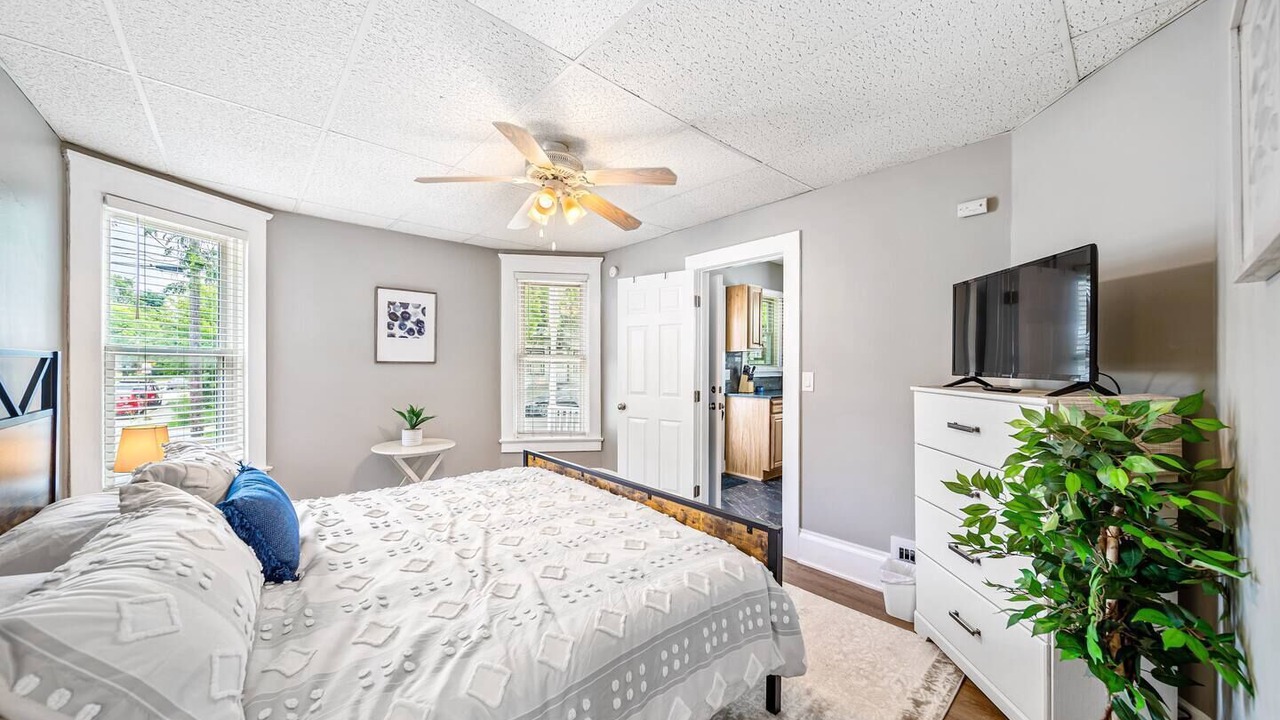 Photo of Bedroom in Lakewood