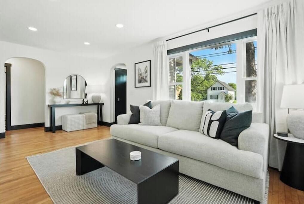 Photo of Livingroom in South Burlington