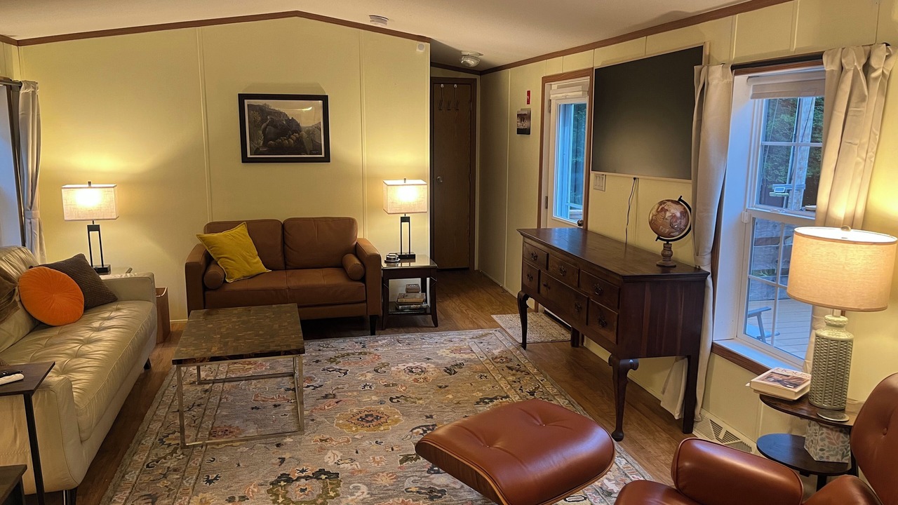 Photo of Livingroom in Fitzwilliam