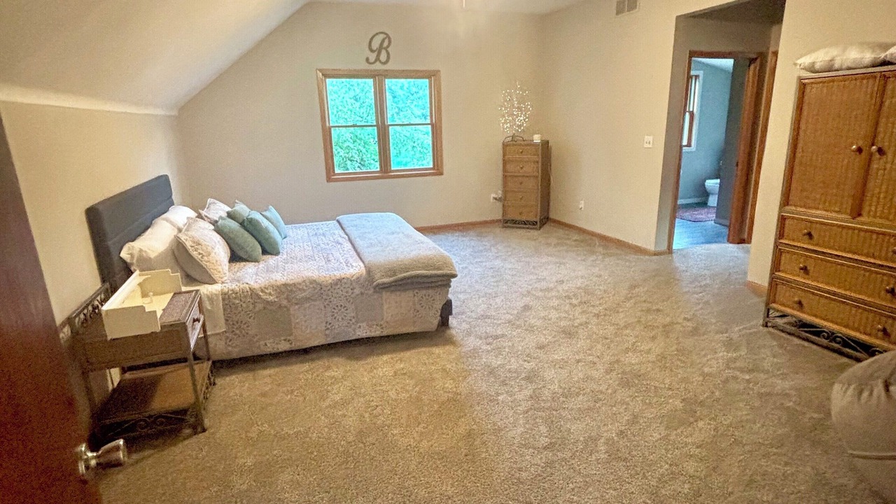 Photo of Bedroom in Ellsworth