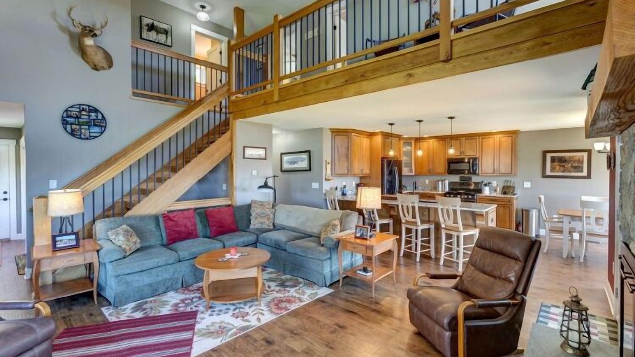 Photo of Livingroom in East Worcester