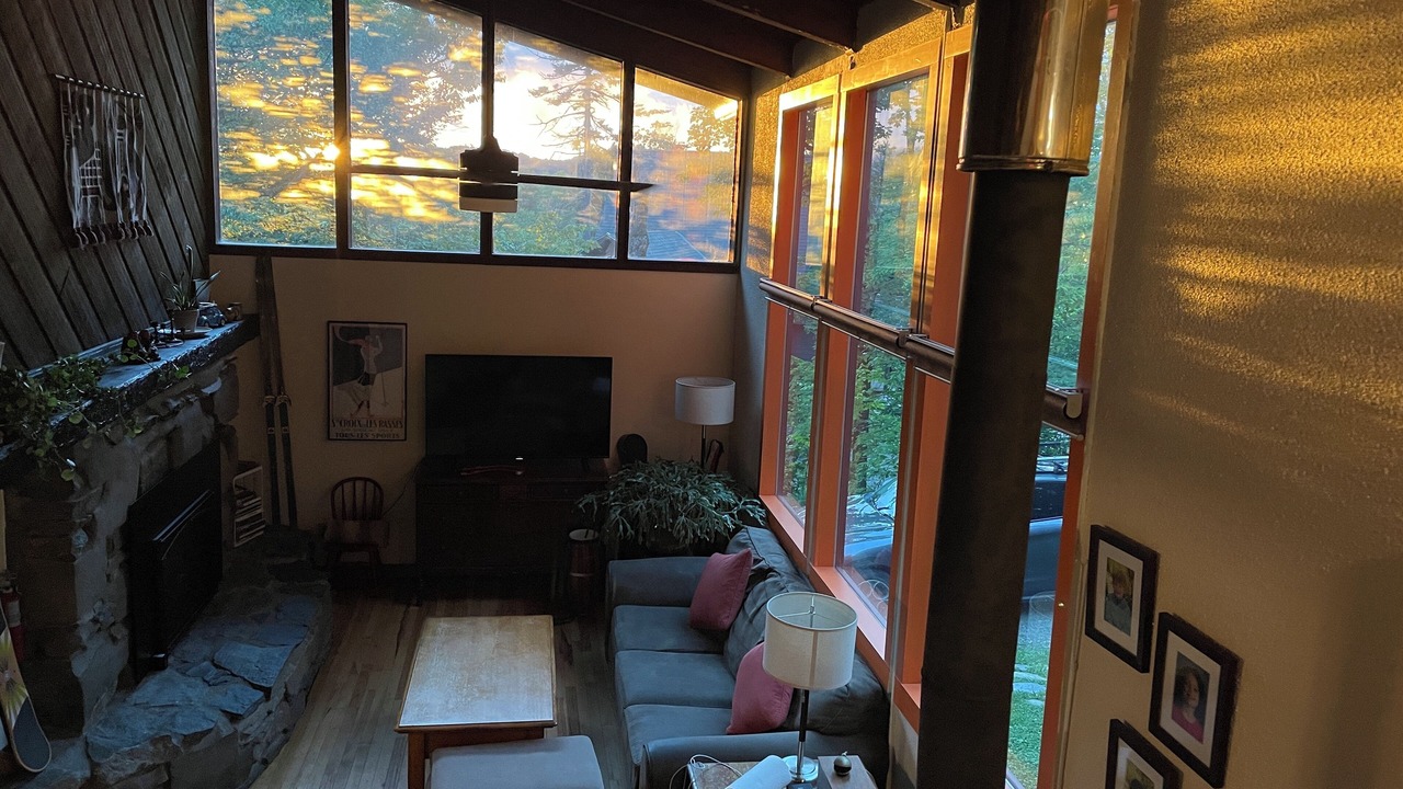 Photo of Livingroom in Bolton Valley