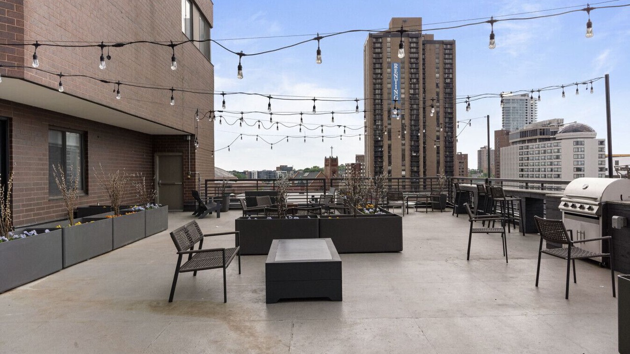 Photo of Patio Balcony in Downtown Minneapolis