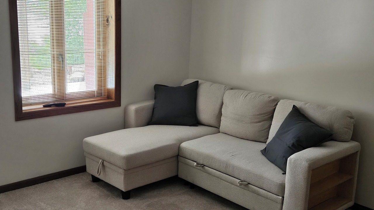Photo of Livingroom in Kendall