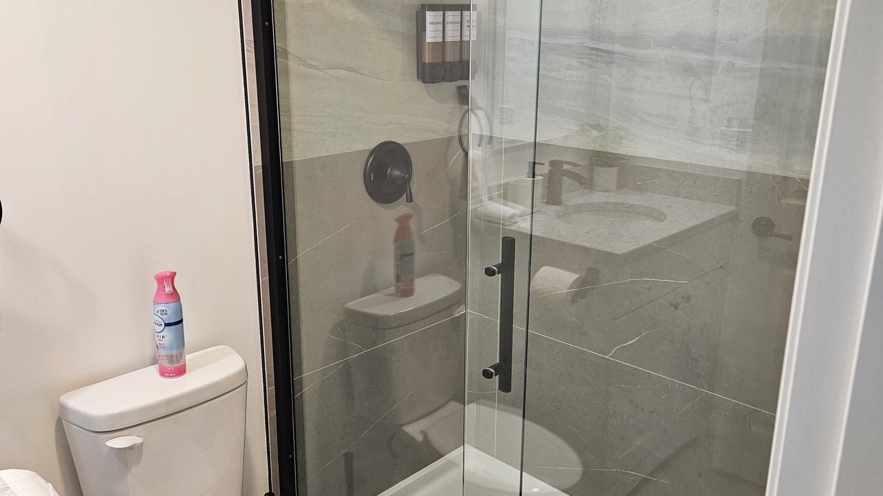 Photo of Bathroom in Kendall