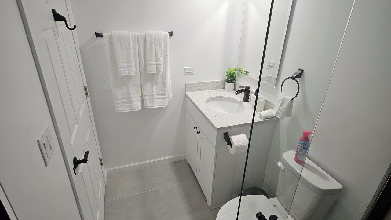 Photo of Bathroom in Kendall