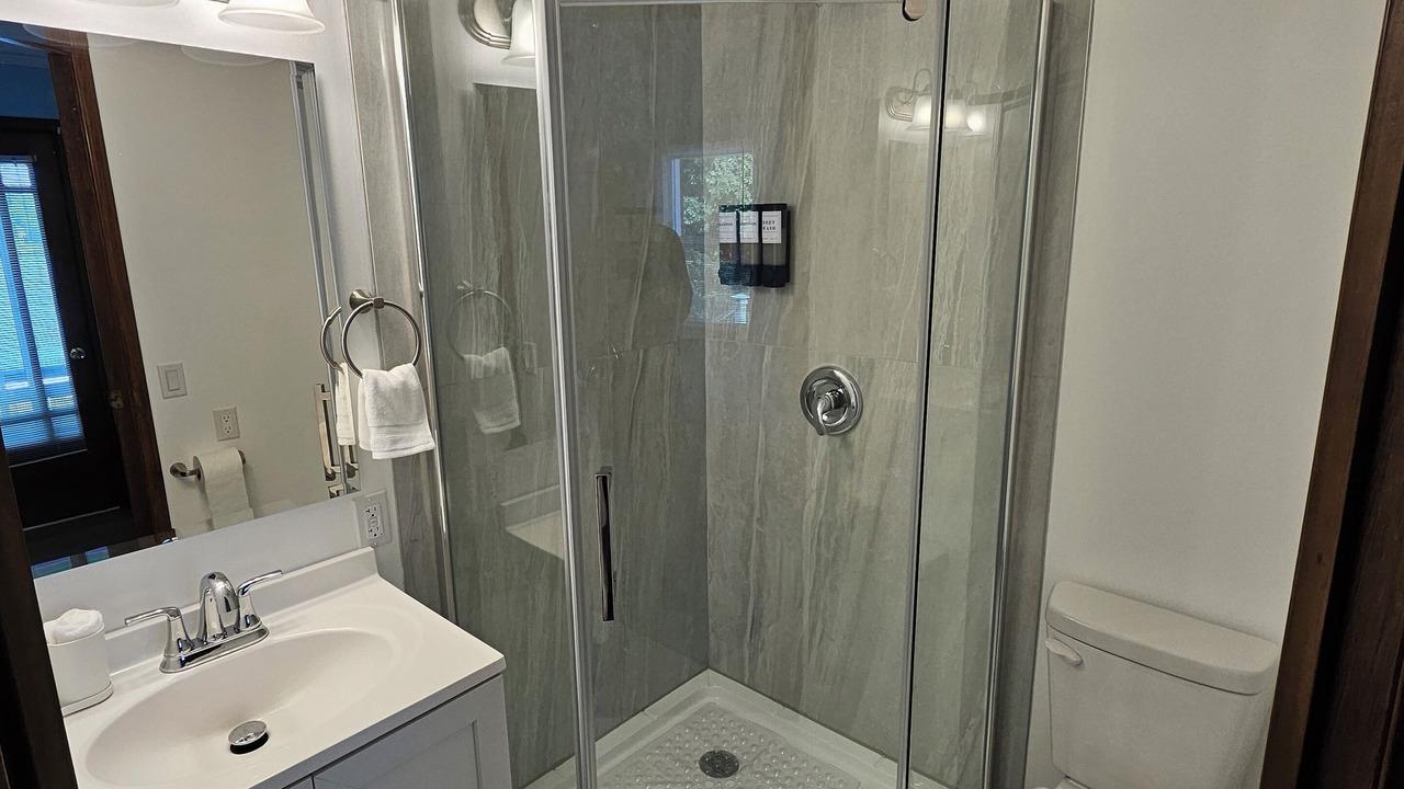 Photo of Bathroom in Kendall