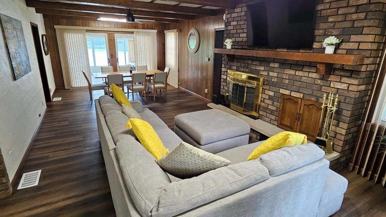 Photo of Livingroom in Kendall
