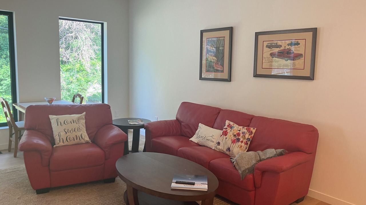 Photo of Livingroom in Mound