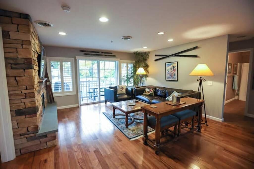 Photo of Livingroom in Hancock